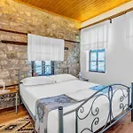 The Well House - Unesco Gorice Berat