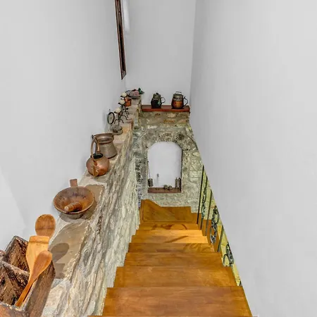 The Well House - Unesco Gorice