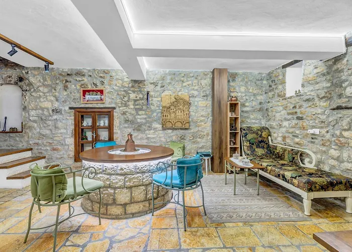 The Well House - Unesco Gorice Villa