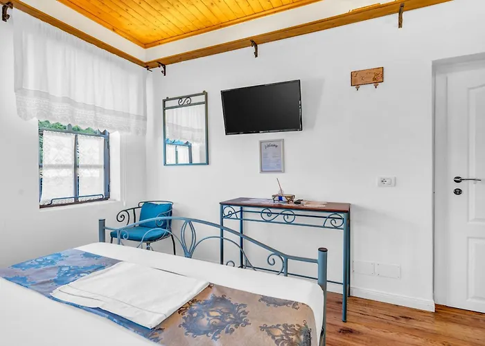 The Well House - Unesco Gorice